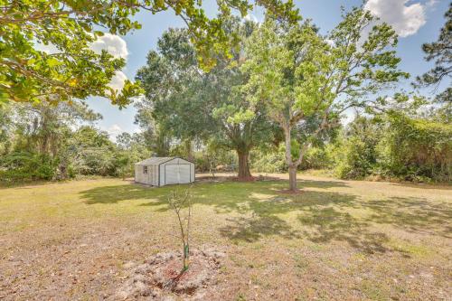 Saltwater Pool and Lanai Lehigh Acres Escape!