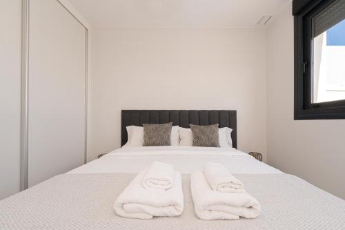 Three-Bedroom Apartment - High Floor image 10