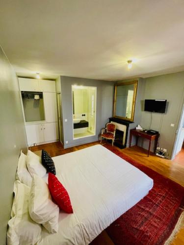 Le Pavillon Hotel - image 10