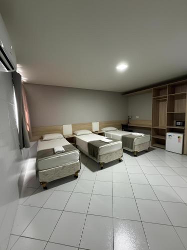 Standard Triple Room image 1