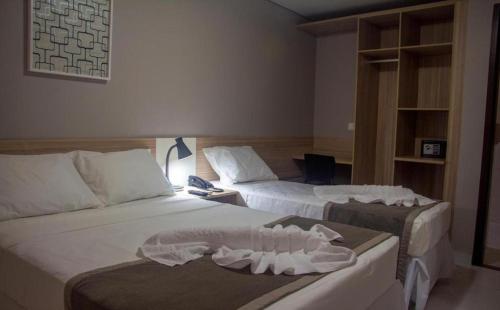 Standard Triple Room image 2