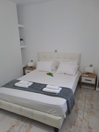 Sun and Salt Villas of Eleni in Elios Proni