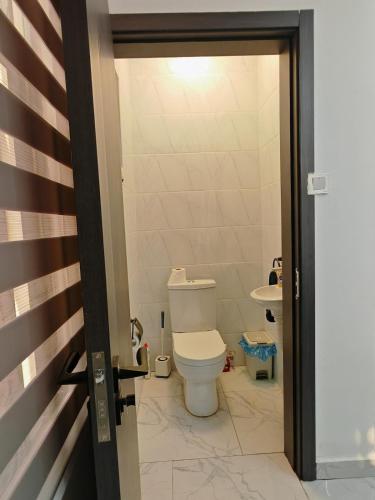 Two bedroom duplex at Lakeside, Accra, Apenkwa (fotografie 3)