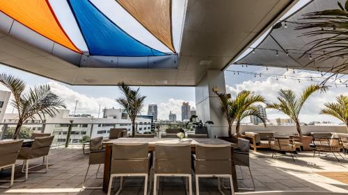 667882727 Kimpton Angler’s Hotel South Beach by IHG