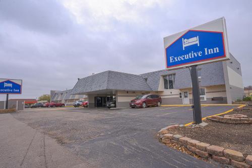 Executive Inn - image 12