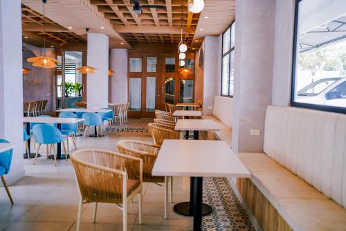 Restaurant, Hotel Presidente Beach Salinas in Salinas