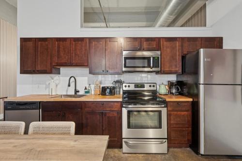 Large Studios, 1BR, Free Parking Gym, Game Room, Philadelphia (photo 10)