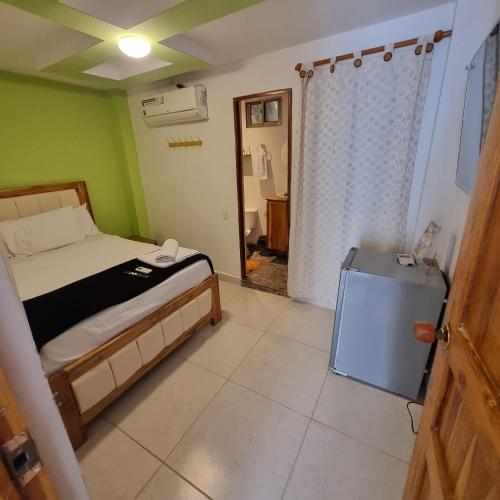 Double Room image 9
