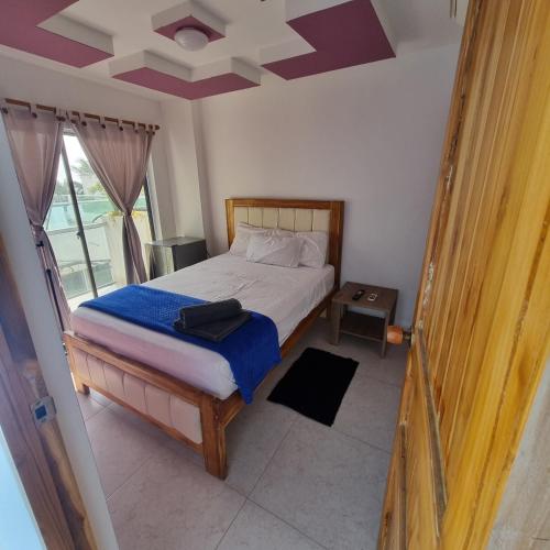 Double Room image 3