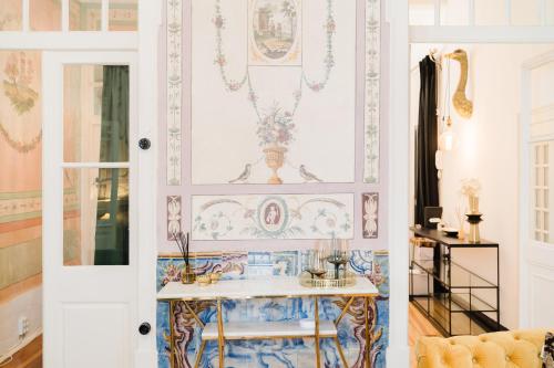 Luxury 4BR Steps from Praça do Comércio - image 11