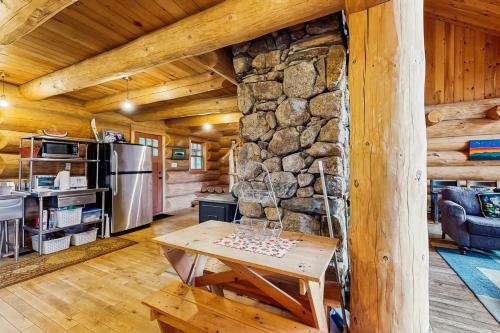 Eaglet Log Home Eaglet Log Home