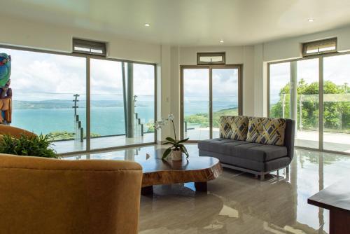 Lake Arenal Condos in Naranjos Agrios