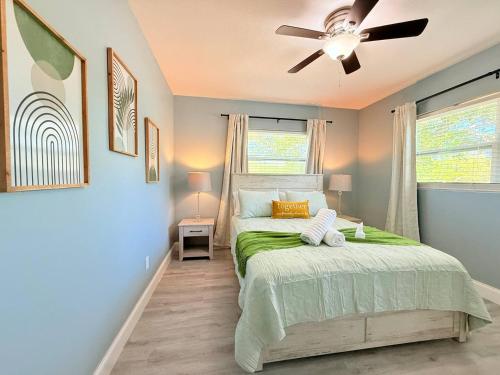 Spacious Orlando Stay Free Wifi Game Room in Orlando West