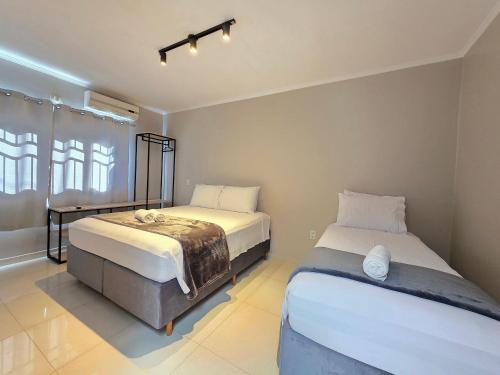 Casa Ampla 5 quartos área lazer TOP lado Paraguai