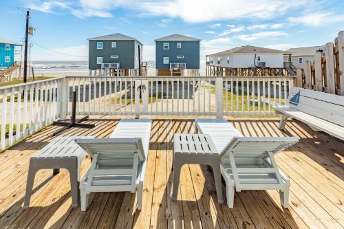 Steps to the Beach in Surfside Beach (TX)