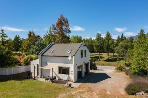 Stuarts Cottage - image 3