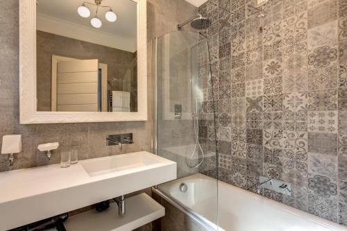 Parlamento Boutique Hotel - image 10