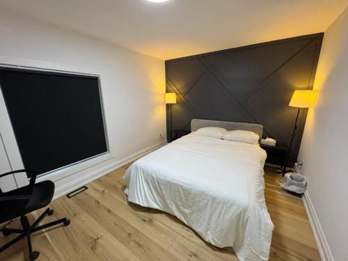 Spacious Room2, Airport, Free Pkg, Sep Entrance, New Renovation, Shared bathroom