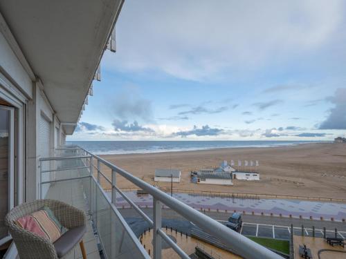Studio in Duinbergen with Sea Views, Knokke-Heist (photo 3)