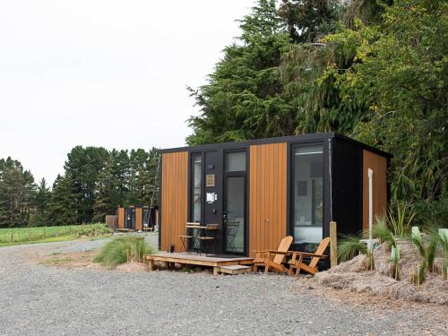 . Mackenzie Pass Retreat by Tiny Away