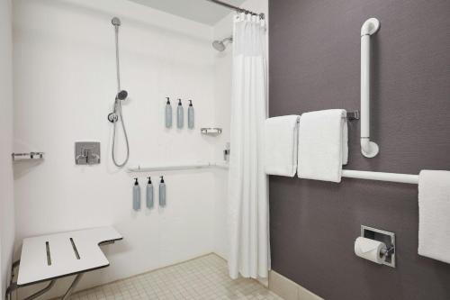 Courtyard by Marriott Poughkeepsie - image 12