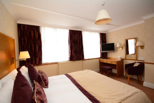The Crescent Hotel - image 3