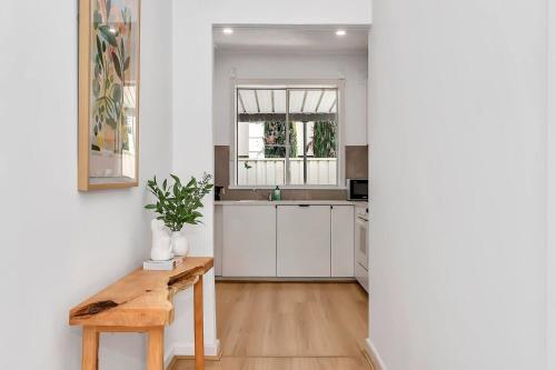 Konyha, Porta Marion - Practical Comfort Opposite Westfield in Mitchell Park