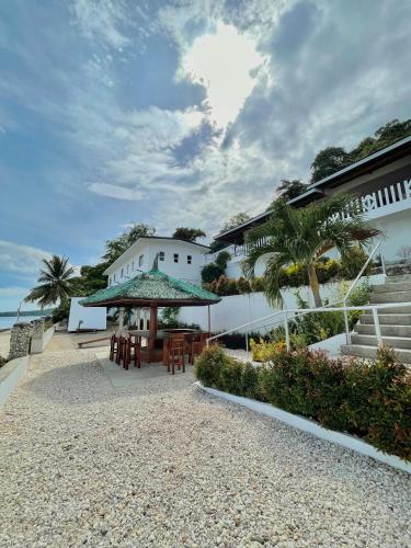 Beachfront Hostel, Boljoon (photo 7)