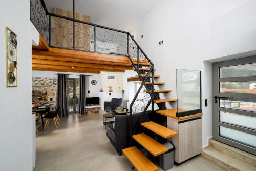 Zaros Springs Villa Lithos in Zaros