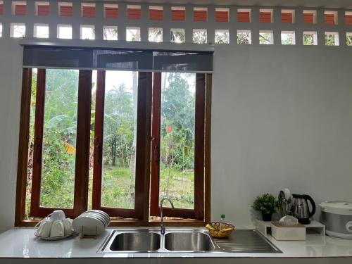 maksaihomestay near Thai sea