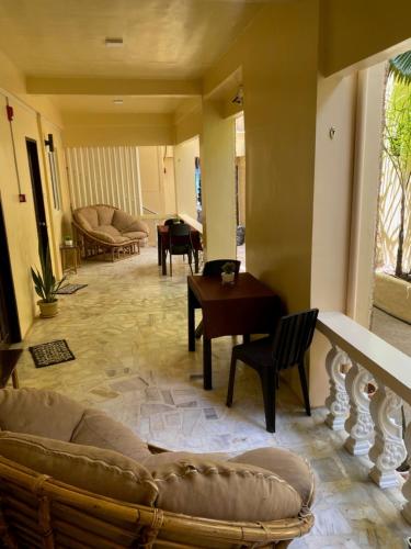 Balcony/terrace, Papa Freds Beach Resort in Puerto Galera