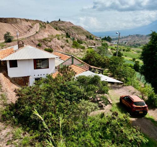 Hermosa cabaña rural con acceso a lago natural, 20 minutos de Villa de Leyva (Hermosa cabana rural con acceso a lago natural, 20 minutos de Villa de Leyva) in Sachica