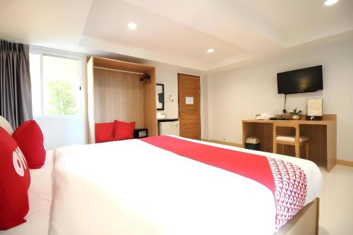 room detail thumbnail 1