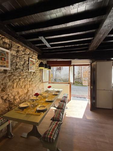 Létesítmények, Casona el mirador de toporias in Udias