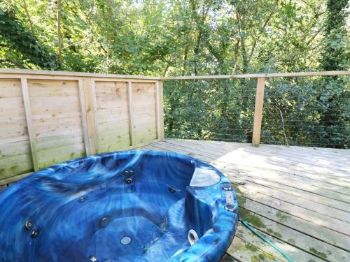 6 Streamside Looe - image 9