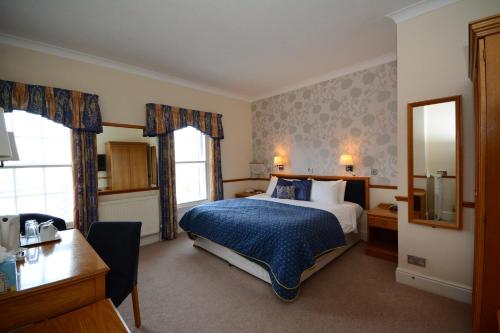 The Crescent Hotel - image 10