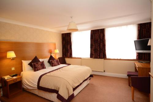 The Crescent Hotel - image 12