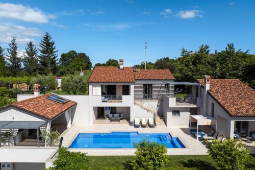 Villa Rotonda by Briskva, Pazin (Pisino)