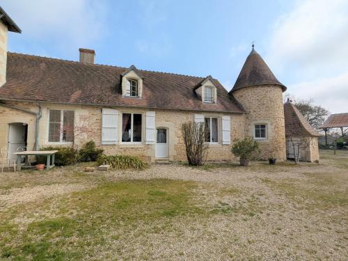 Séjour Nature Confortable à Arpheuilles avec Parking - FR-1-591-728 gîte à louer Arpheuilles