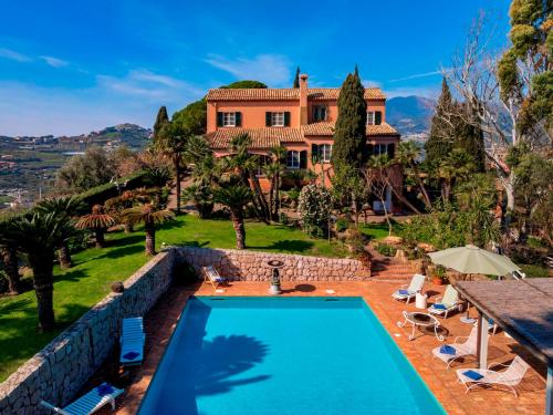 VILLA LA CICALIERA 10, Emma Villas