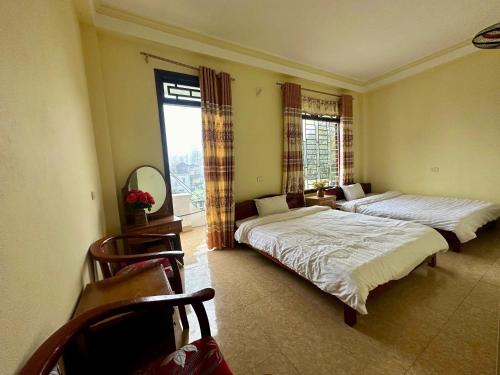 Family Room with Balcony image 10