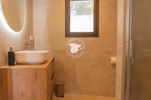 Villa with Private Pool image 9