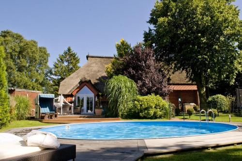 NEU! Dat Reithuus Victorbur mit Pool und Dampfsauna