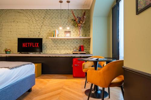 GuestHost - Brera Exclusive and Central Suites, Milano (foto 10)