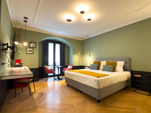 Case Ospitali, KS-Suites, Milan