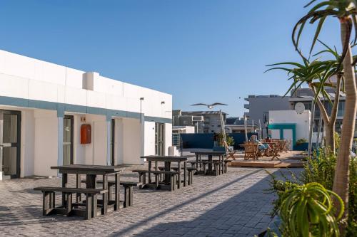 Mojo Hotel & Market - image 5
