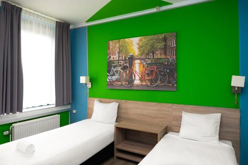 Amsterdam Teleport Hotel - image 12