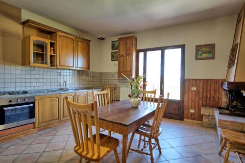 virtuve, Villa Mario by PosarelliVillas in Lucignano