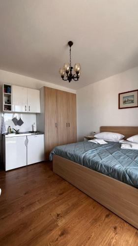 Apartment Zana - image 11