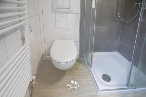 Apartment with Balcony image 6